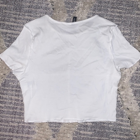 H&M white crop top. - Picture 2 of 4